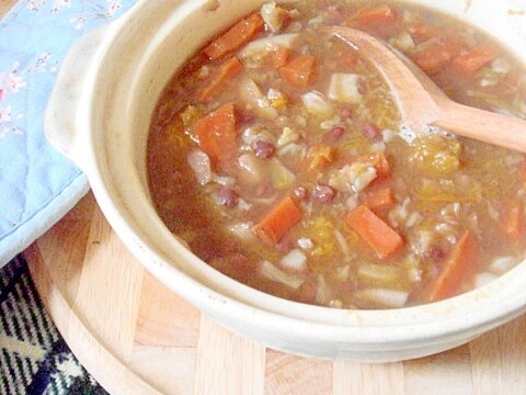 小豆とかぼちゃ、野菜の塩だけ優しいスープ。